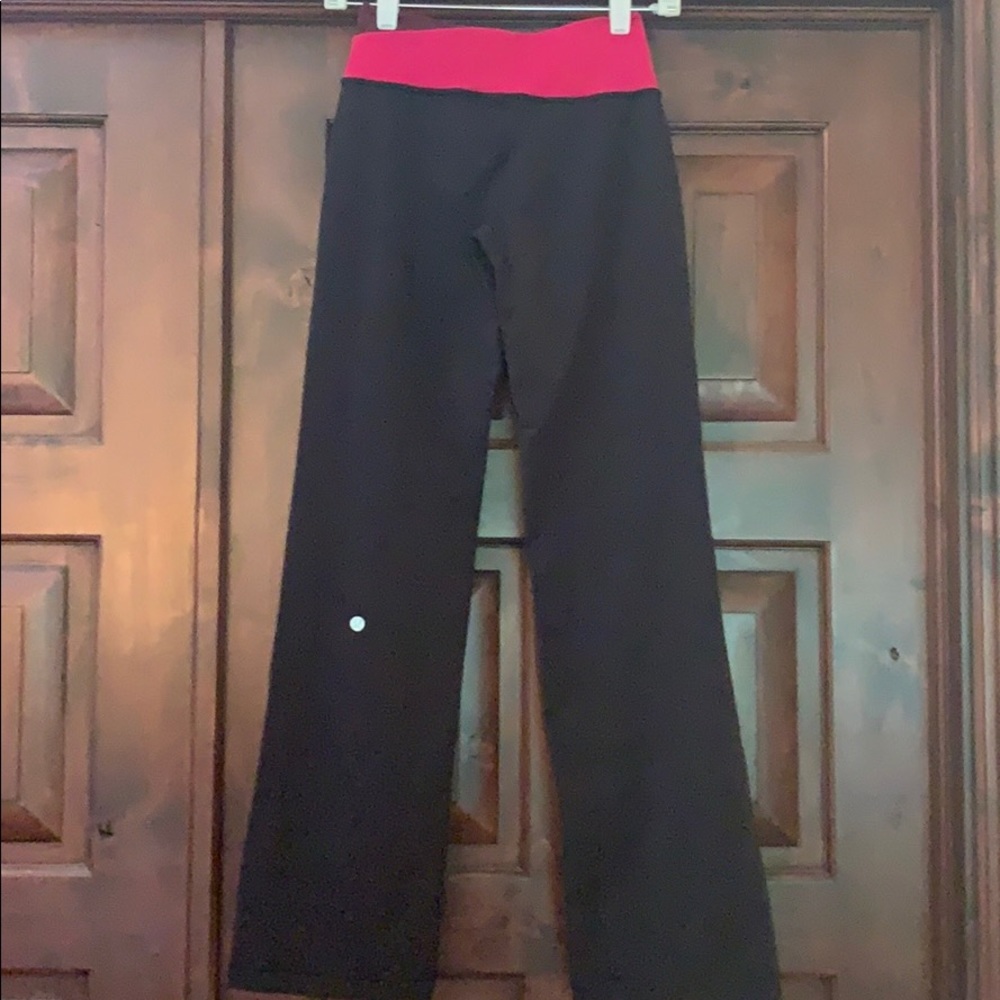 Lululemon yoga pants - Picture 4 of 4